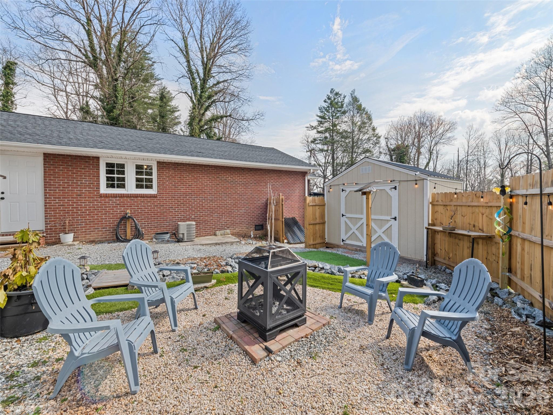 110 Ewart Drive - Photo 6