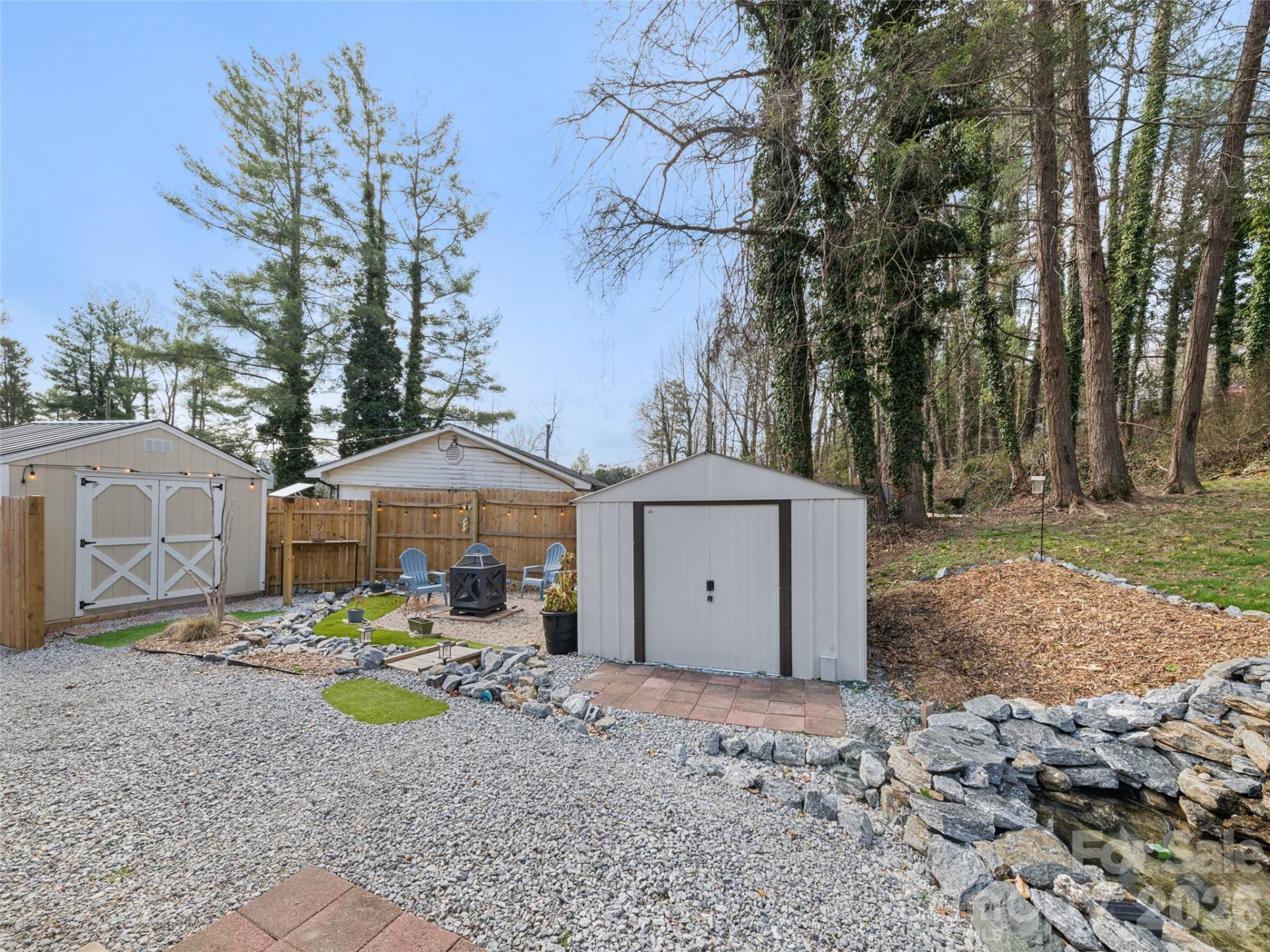 110 Ewart Drive - Photo 9