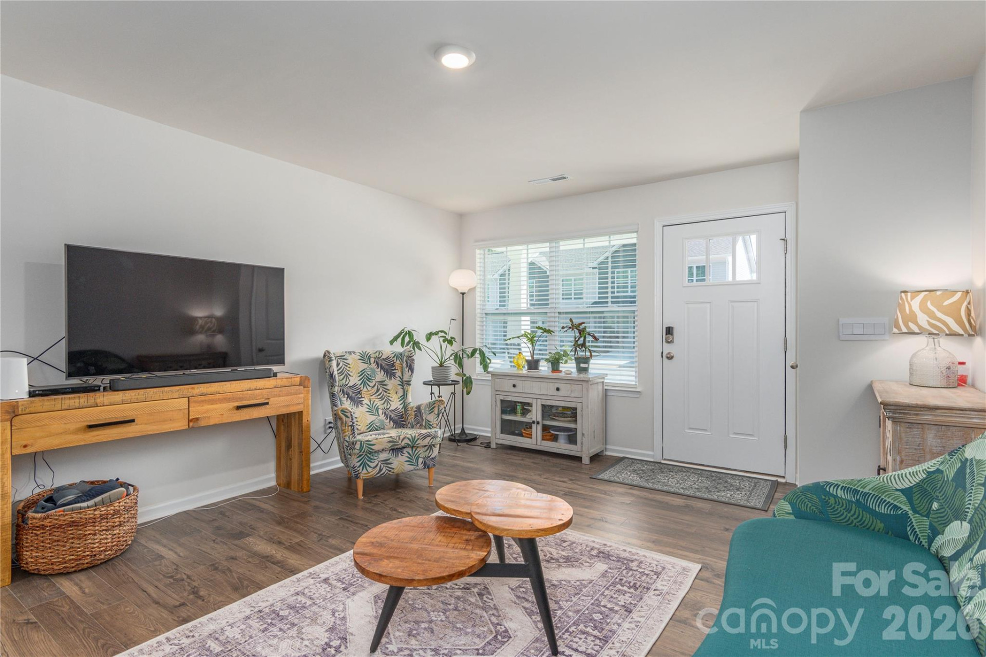 86 Malcolm Court - Photo 5