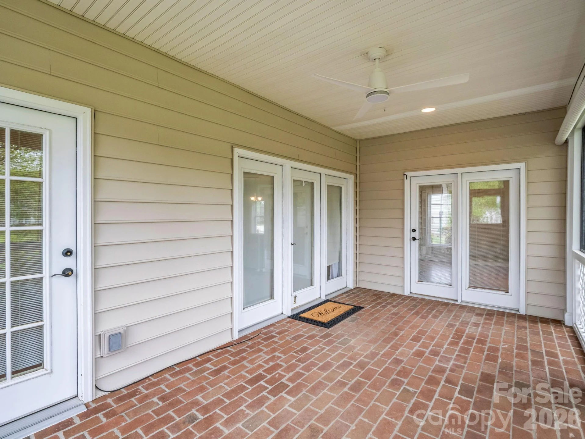 276 Cambridge Drive - Photo 12