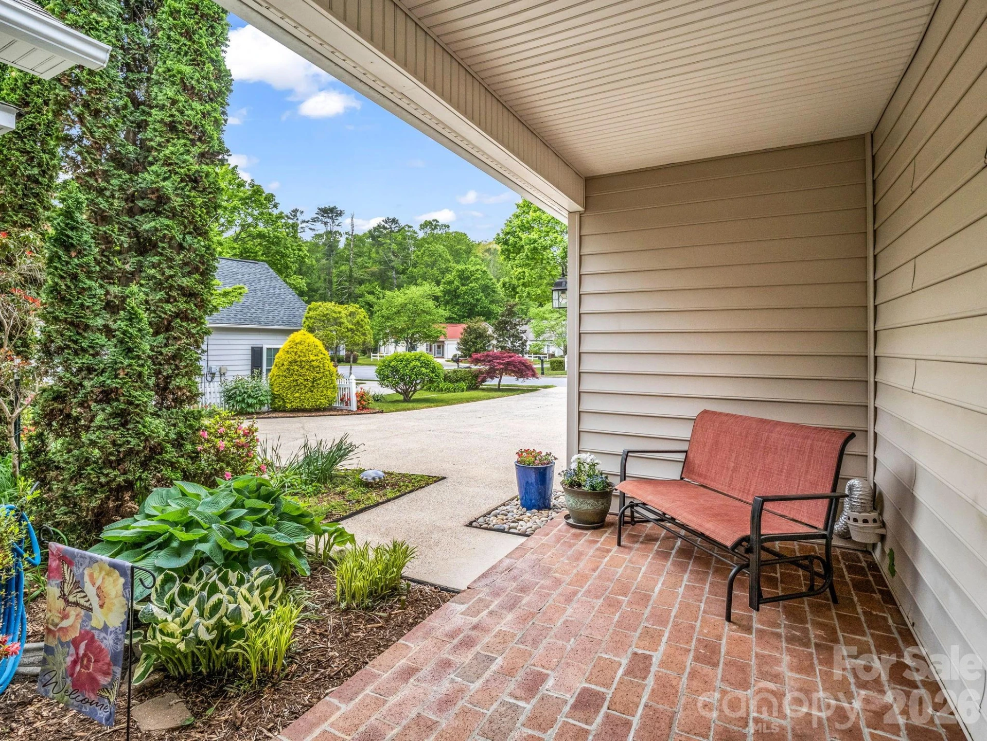 276 Cambridge Drive - Photo 14