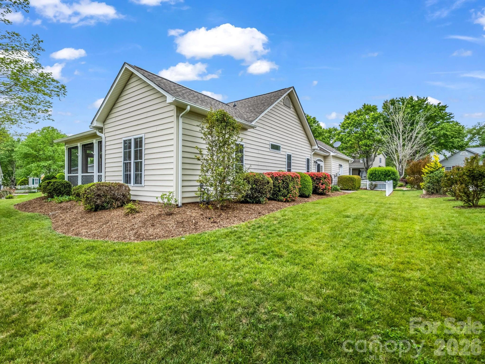 276 Cambridge Drive - Photo 6