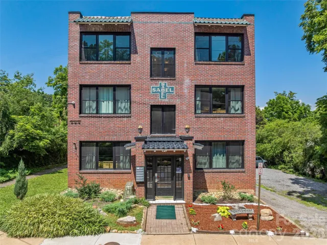 42 Furman Avenue