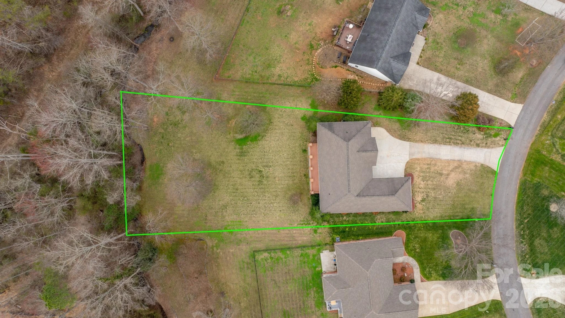 215 Browning Drive - Photo 2