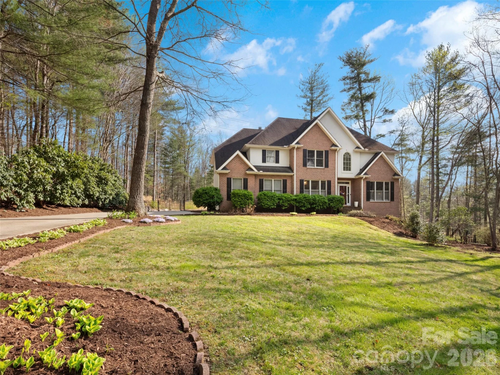 10 Dunnwoody Court