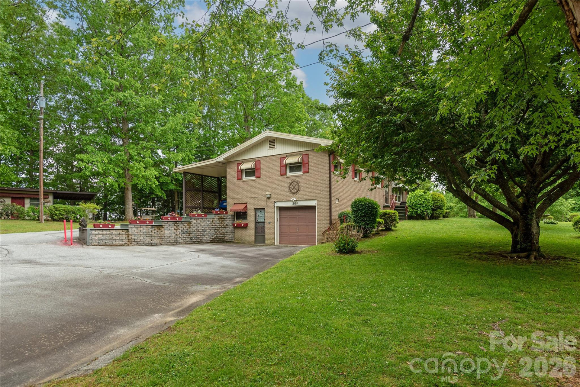 204 Reed Drive - Photo 3