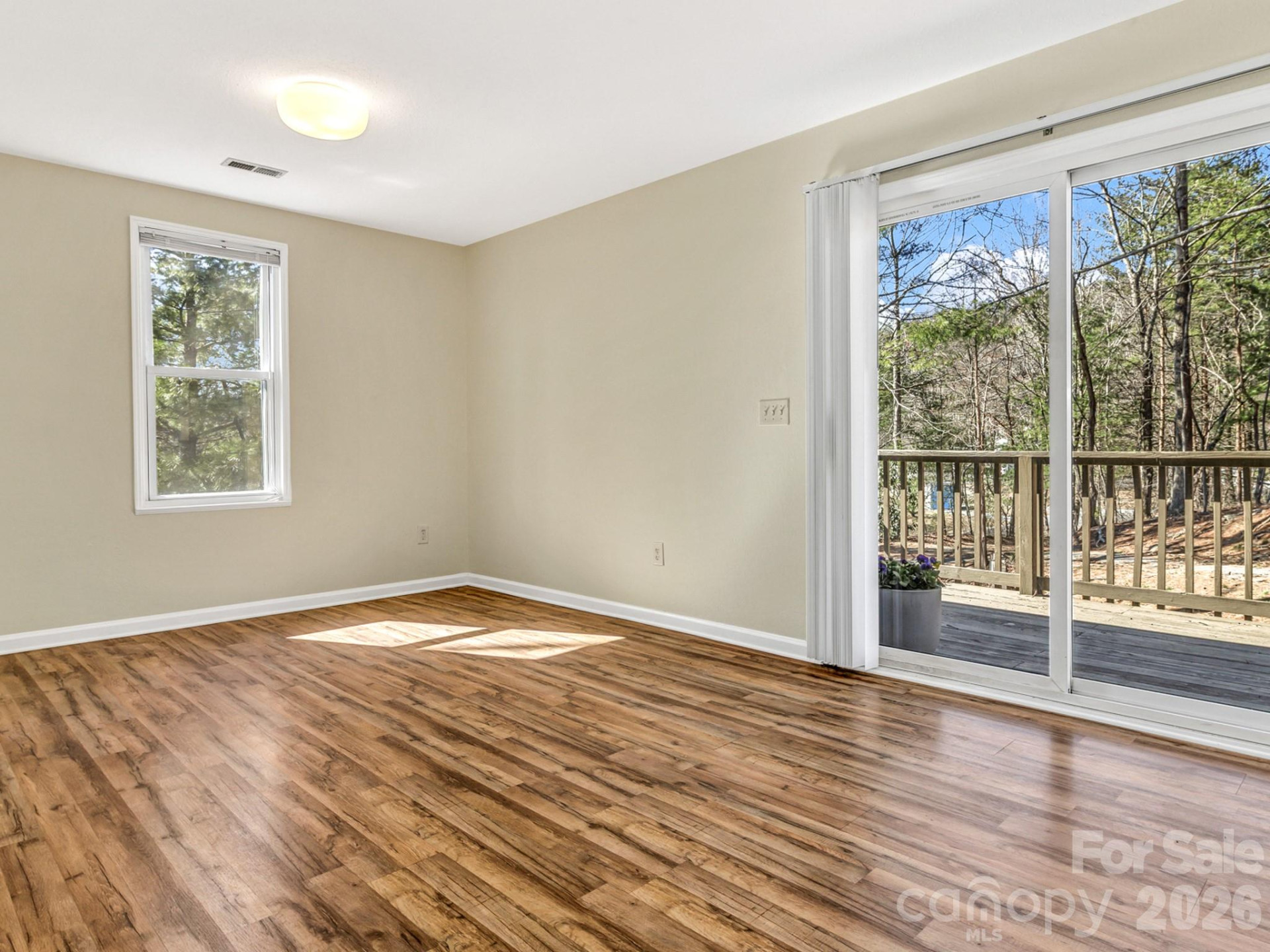 114 Elden Street - Photo 11