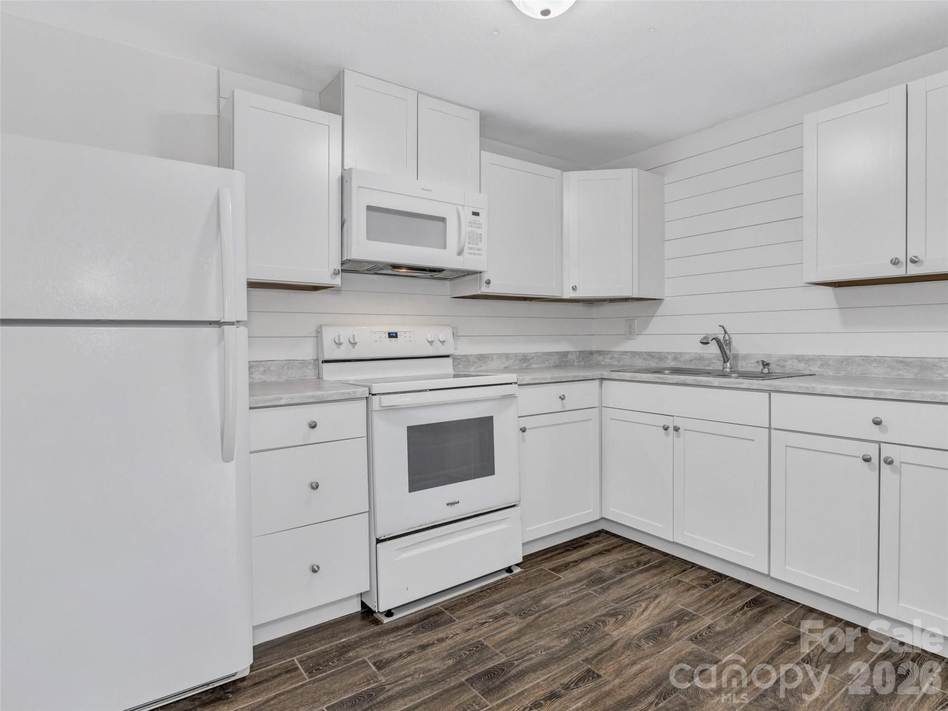 114 Elden Street - Photo 15