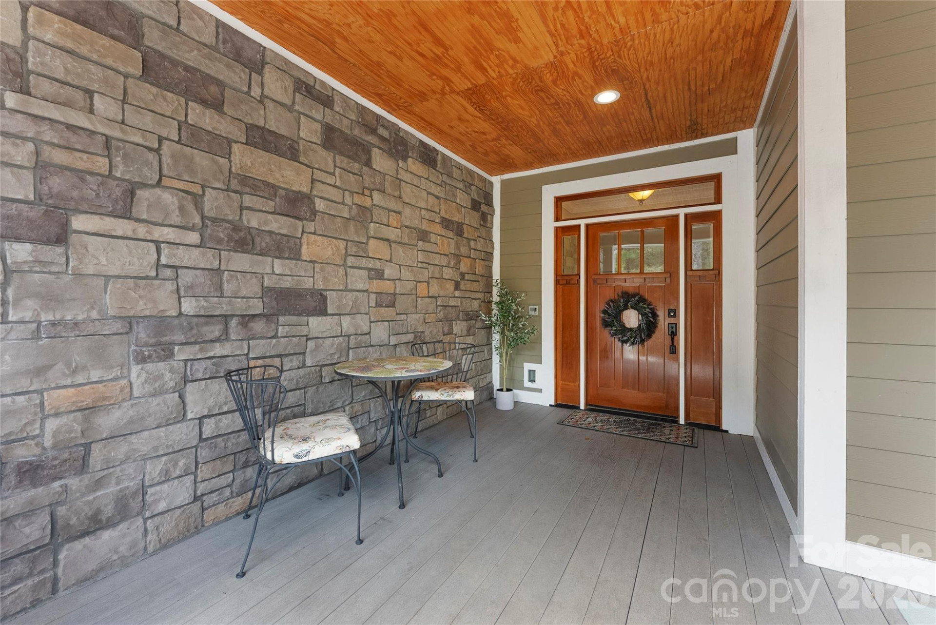 53 Sovereign Lane - Photo 3