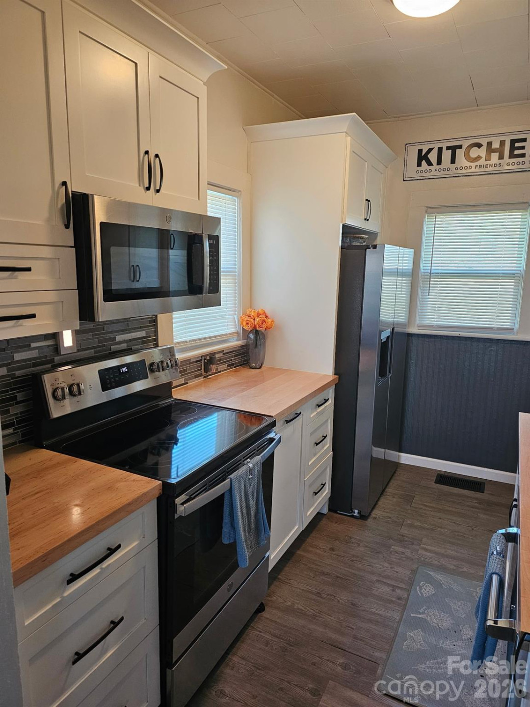 213 Colombo Street - Photo 4