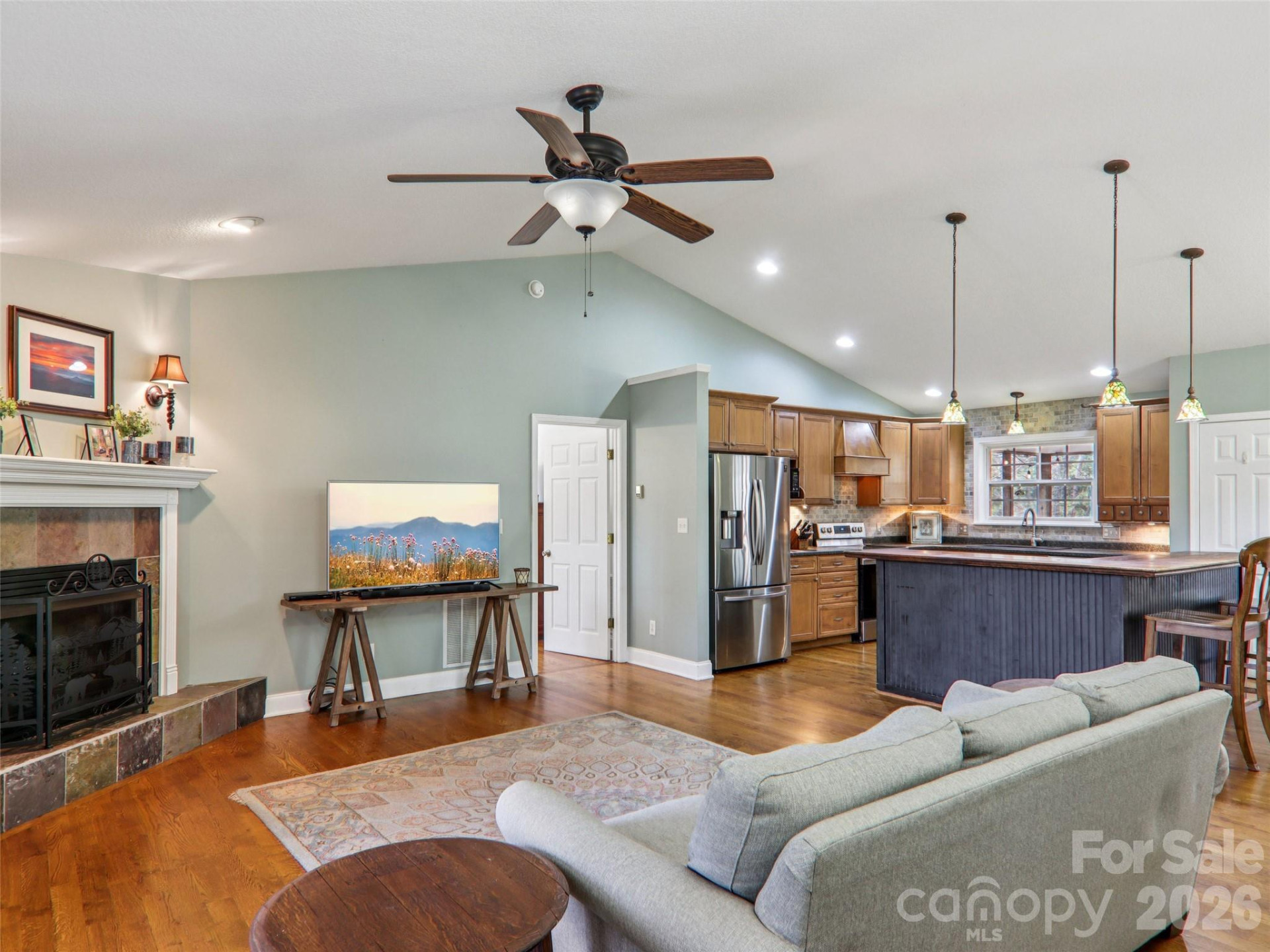 74 Woodson Drive - Photo 3