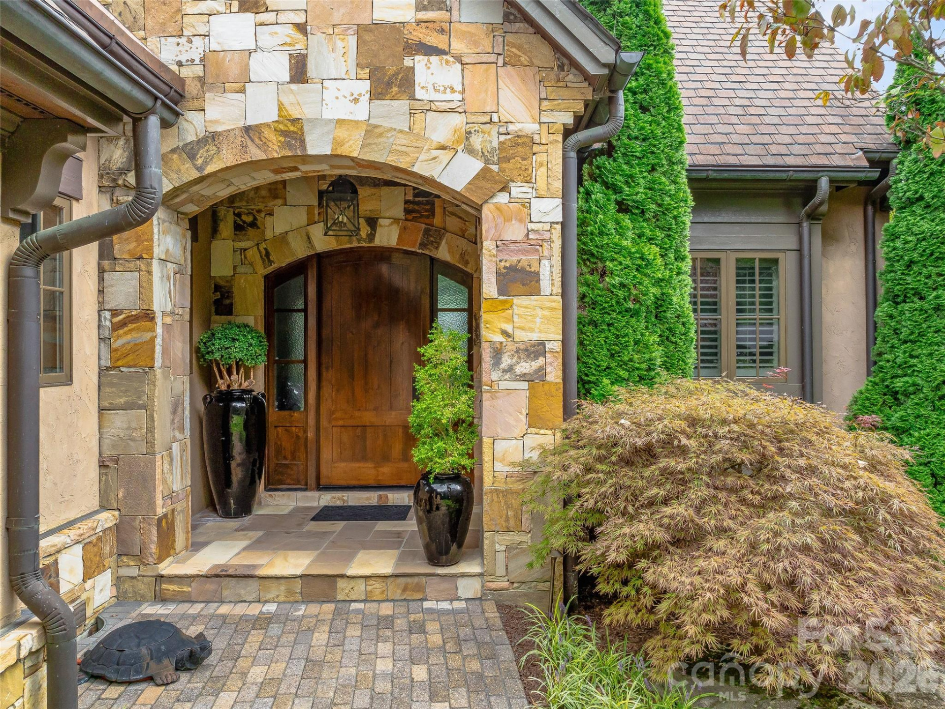 22 Foxbridge Way - Photo 2