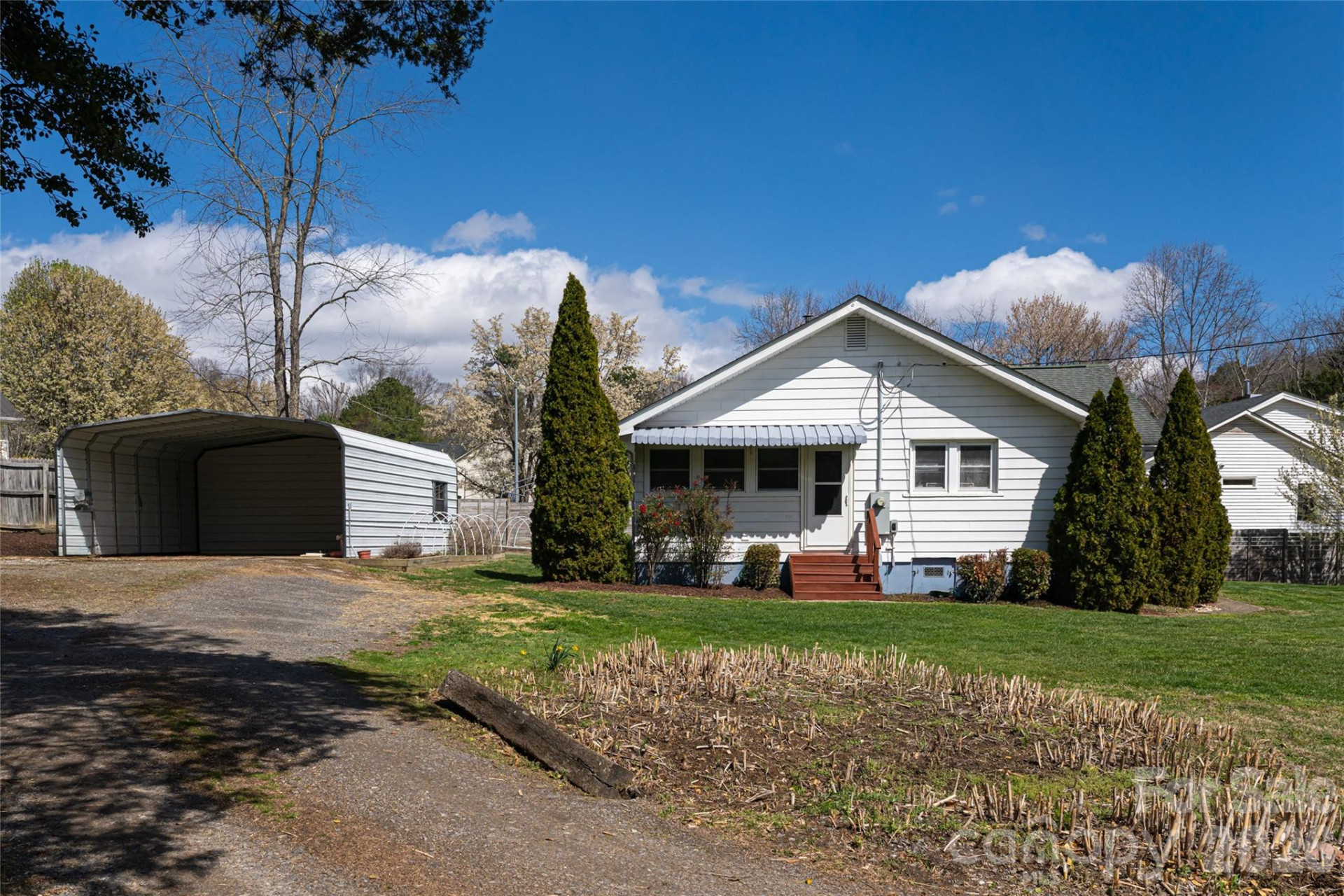 994 Riceville Road - Photo 4