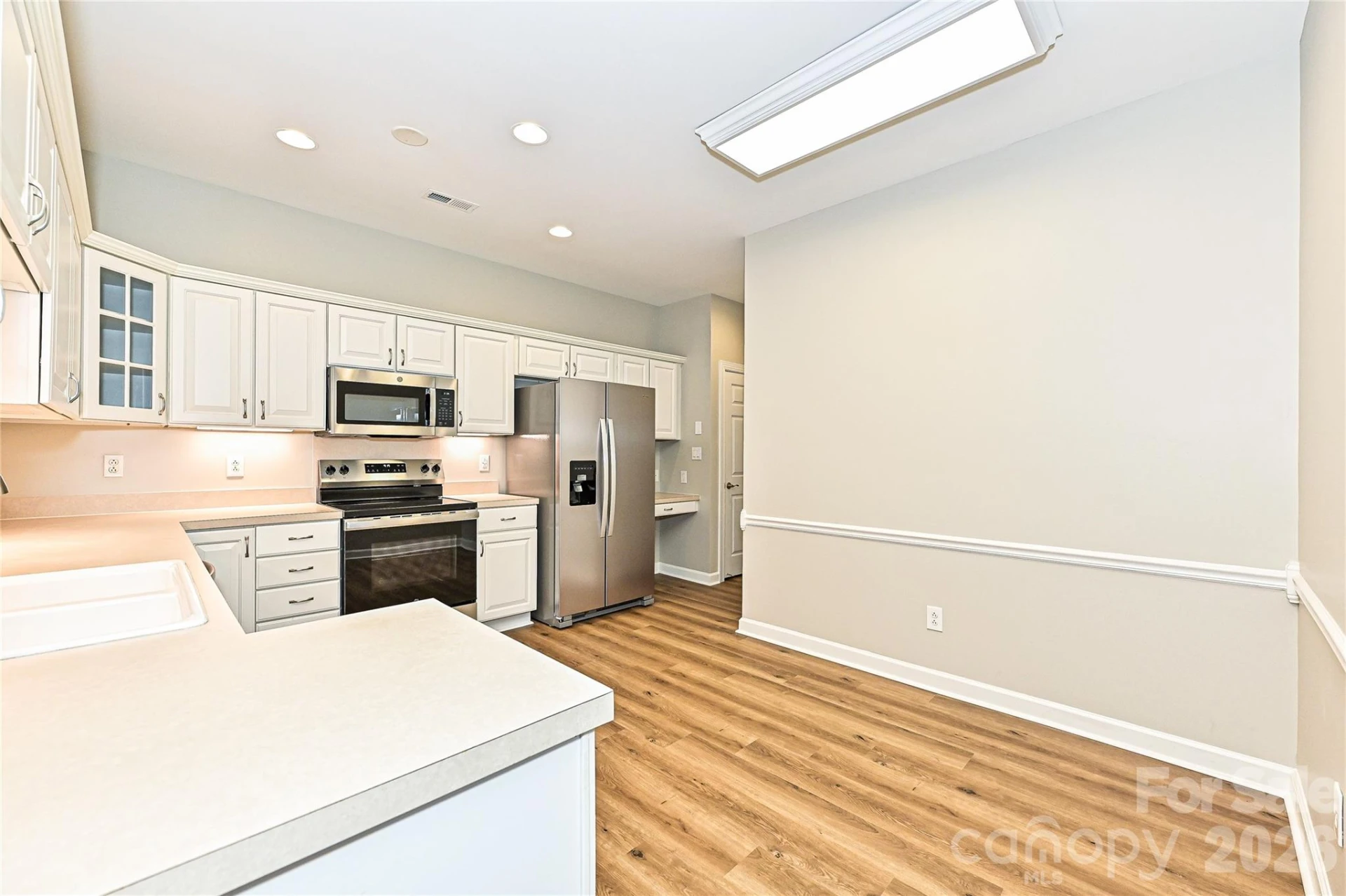 8348 Highland Glen Drive - Photo 9