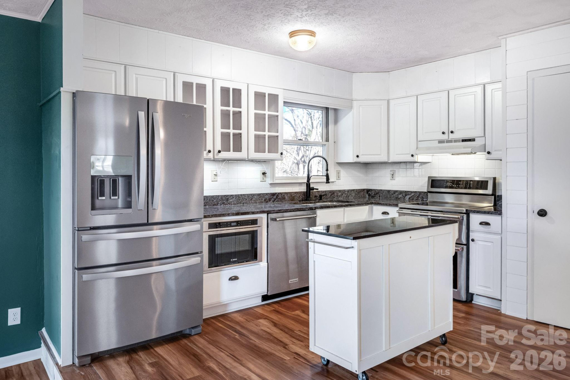 28 Westview Lane - Photo 4