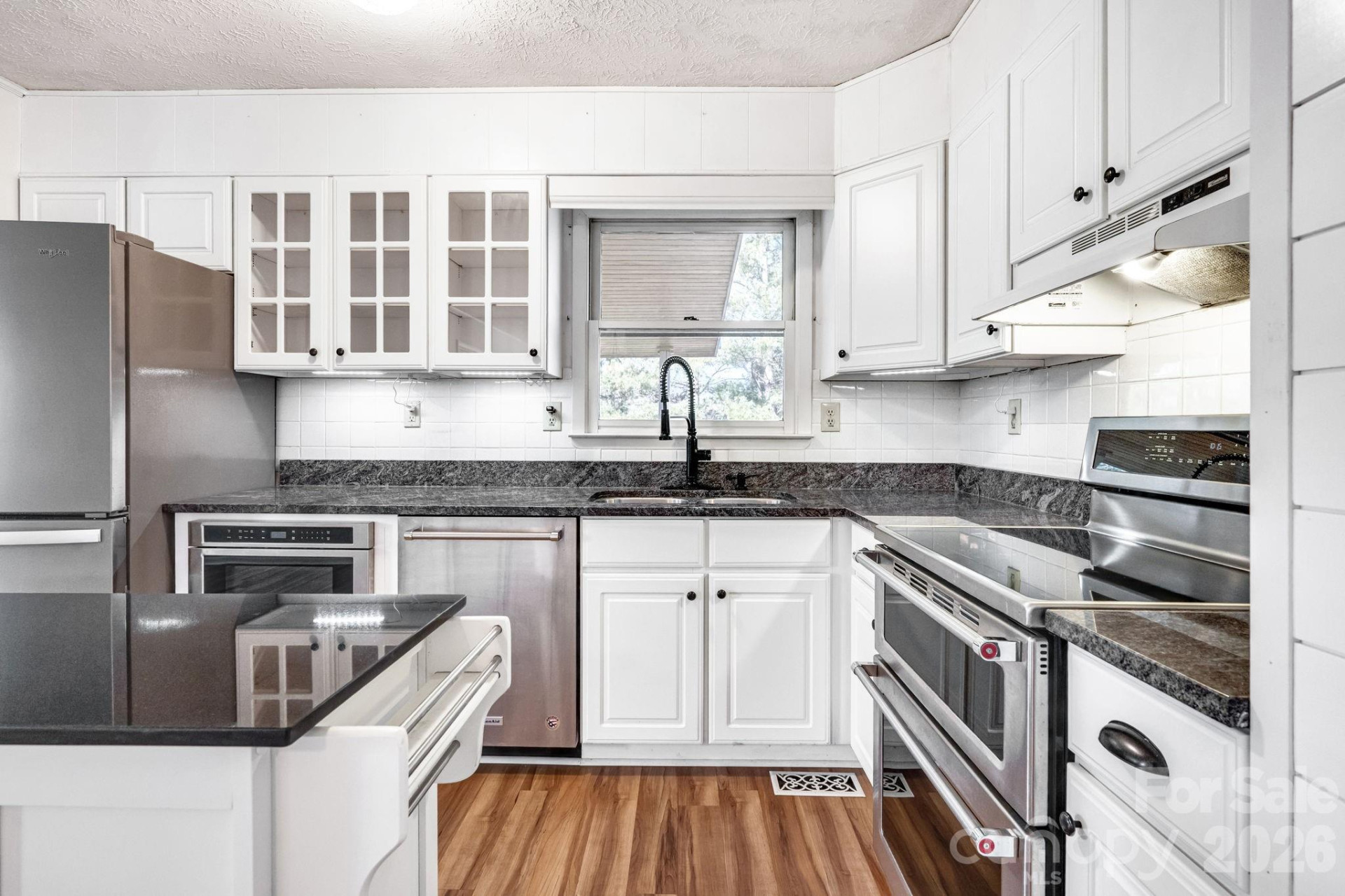 28 Westview Lane - Photo 5