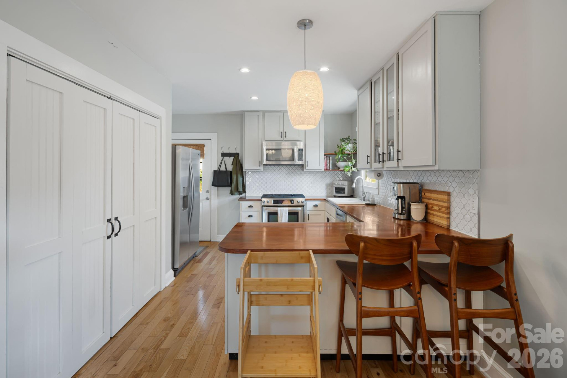 1207 Willow Road - Photo 9