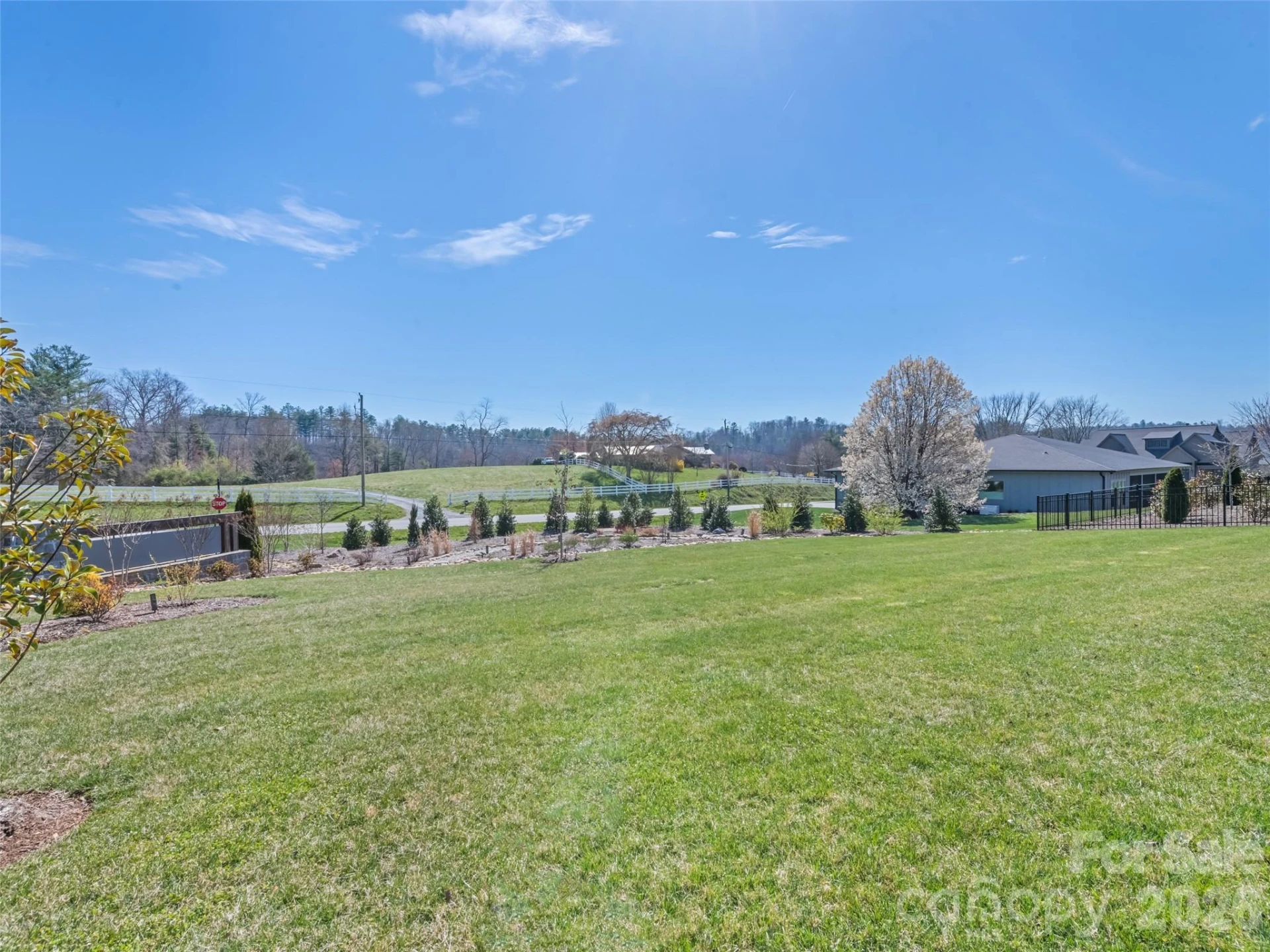 717 Daniel Circle Drive - Photo 10