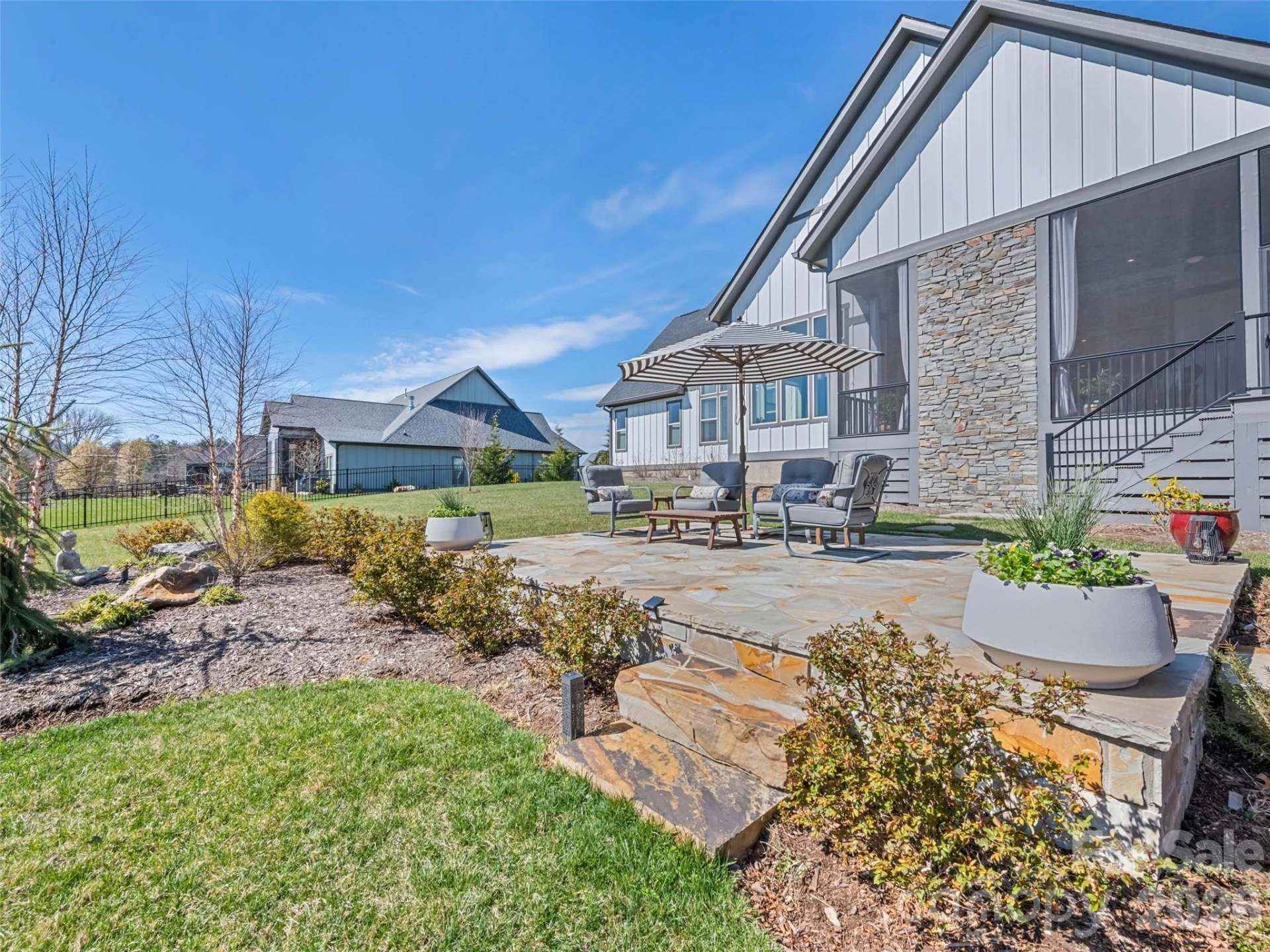 717 Daniel Circle Drive - Photo 11