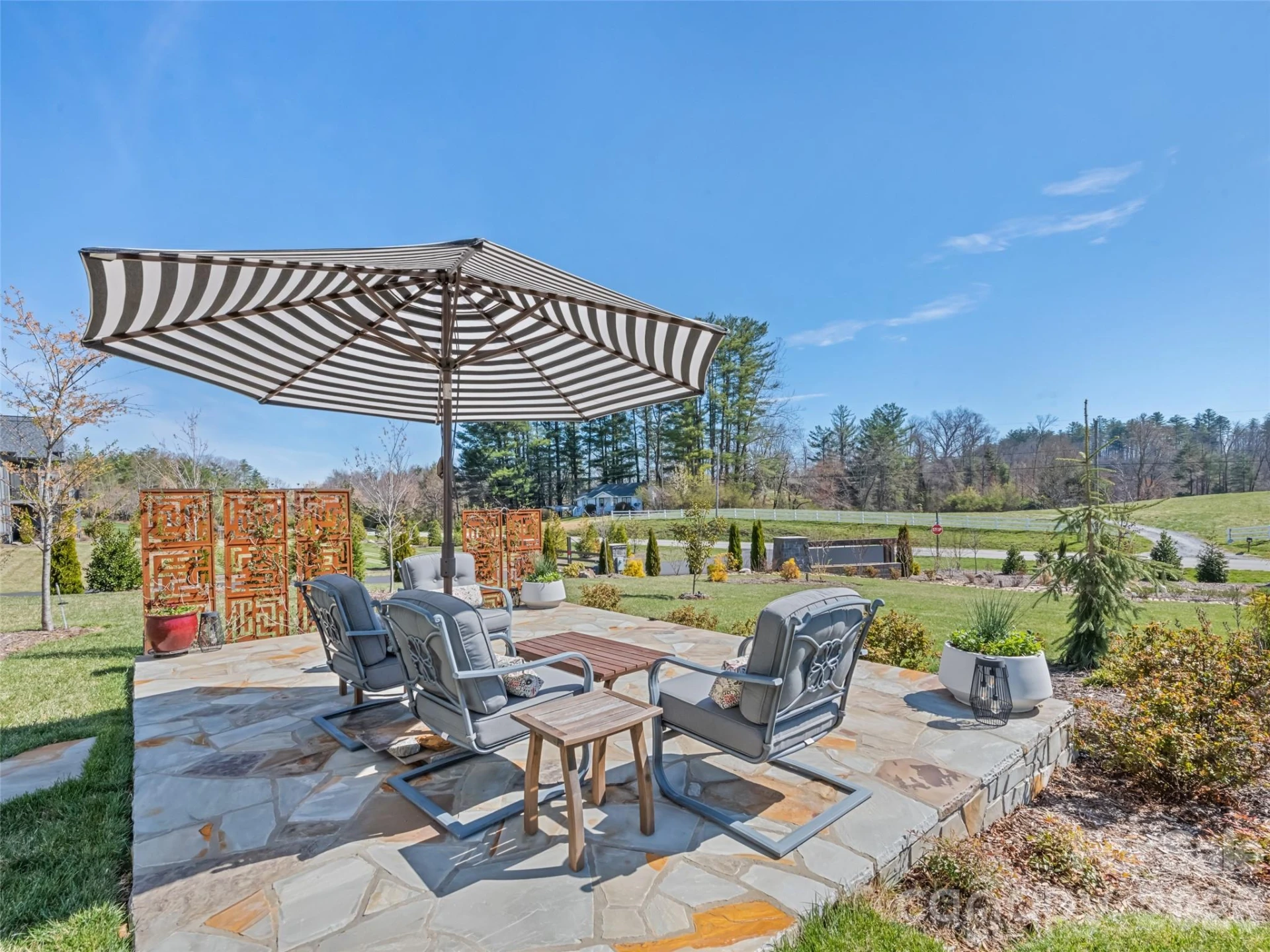 717 Daniel Circle Drive - Photo 12