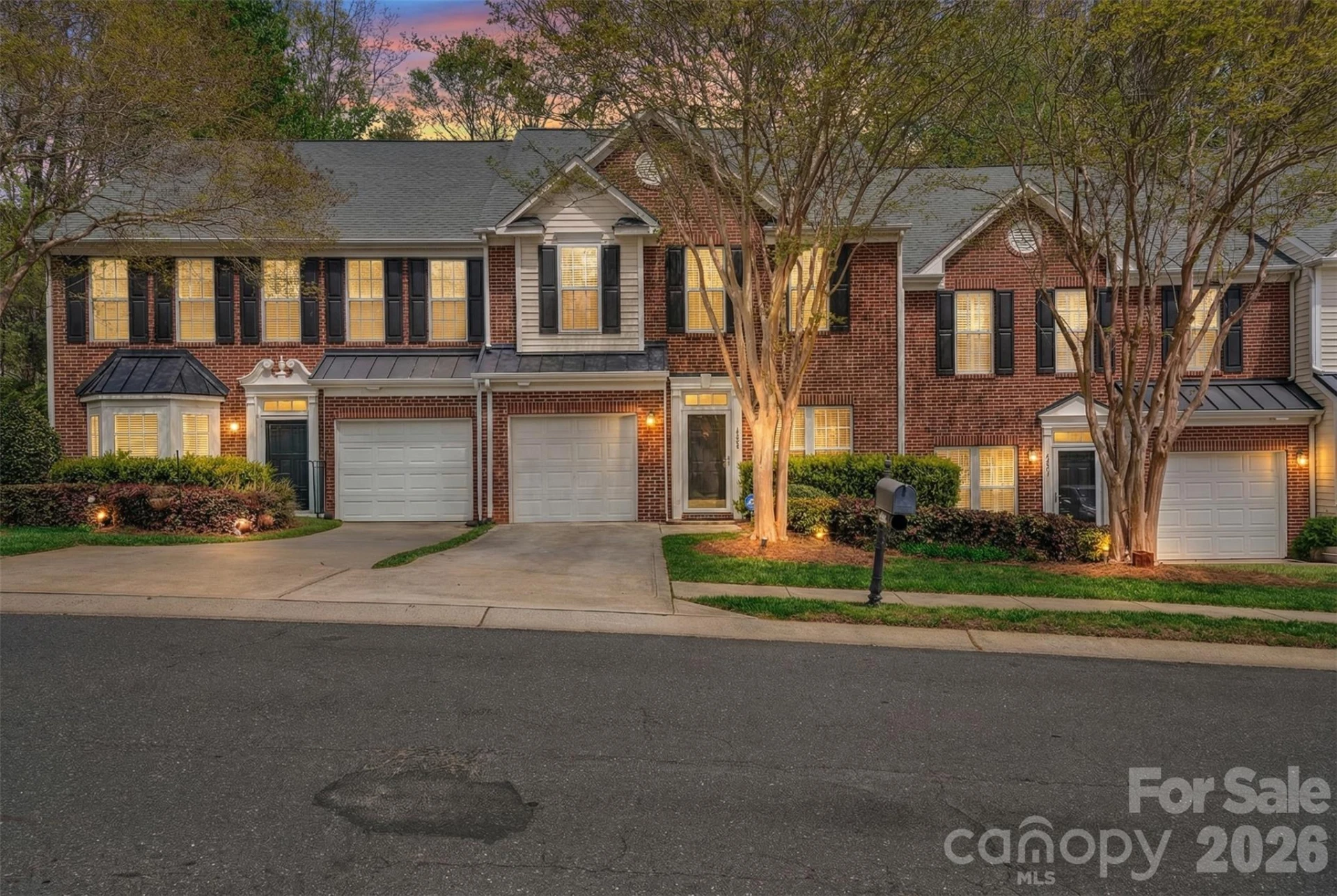 1802 Robinwood Village Drive - Photo 2