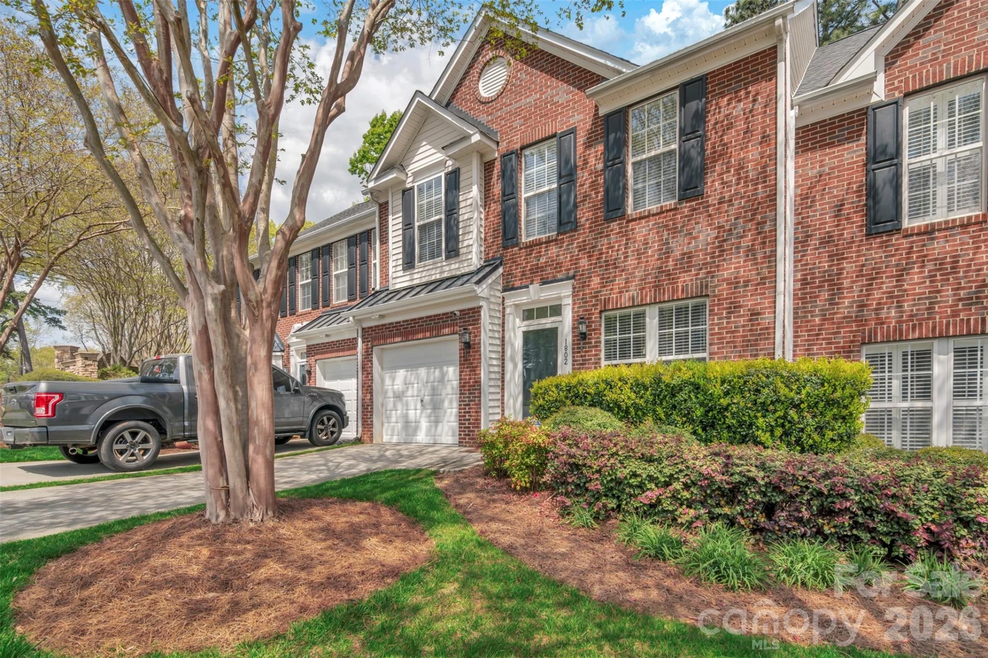 1802 Robinwood Village Drive - Photo 3