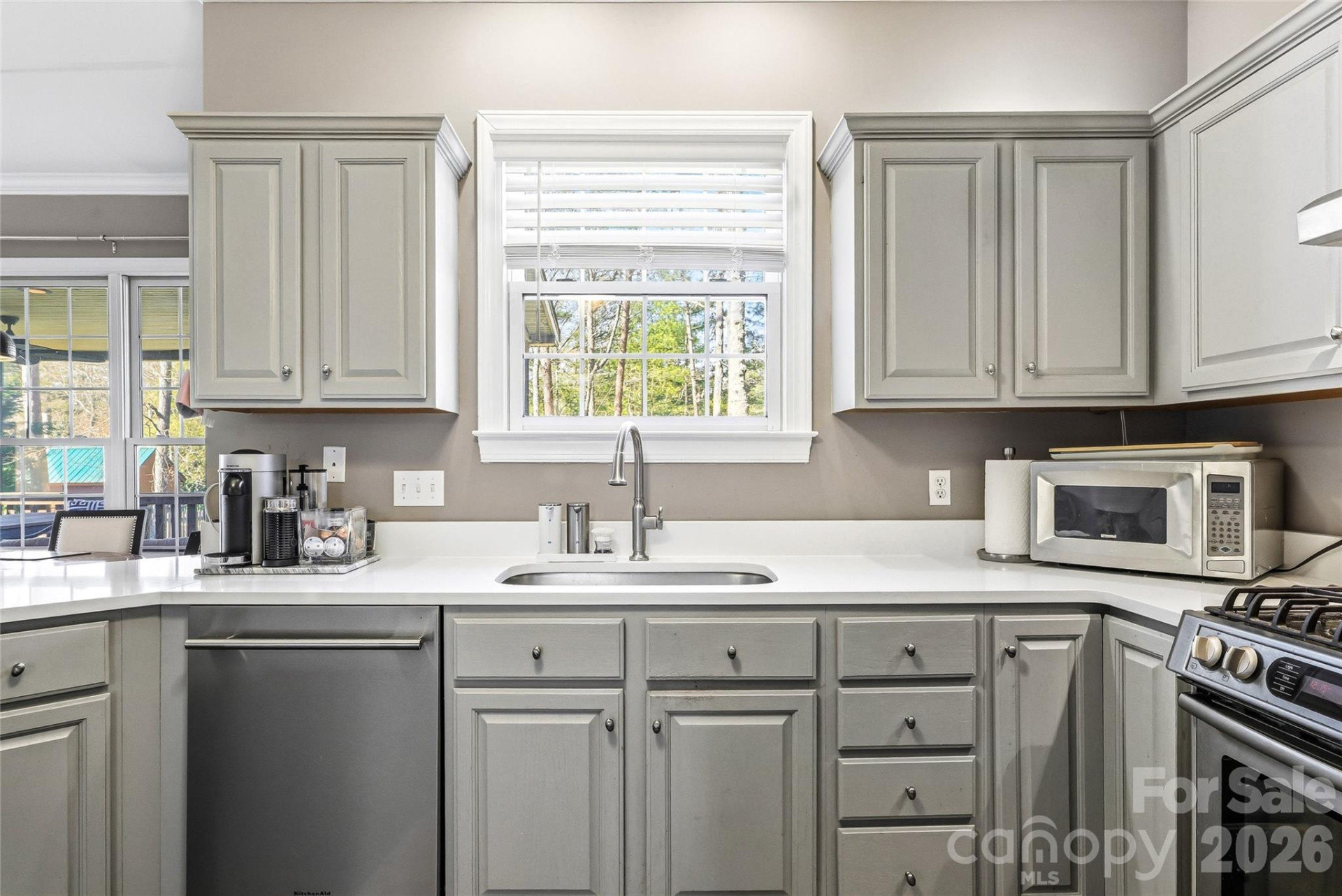 1017 Columbine Road - Photo 10