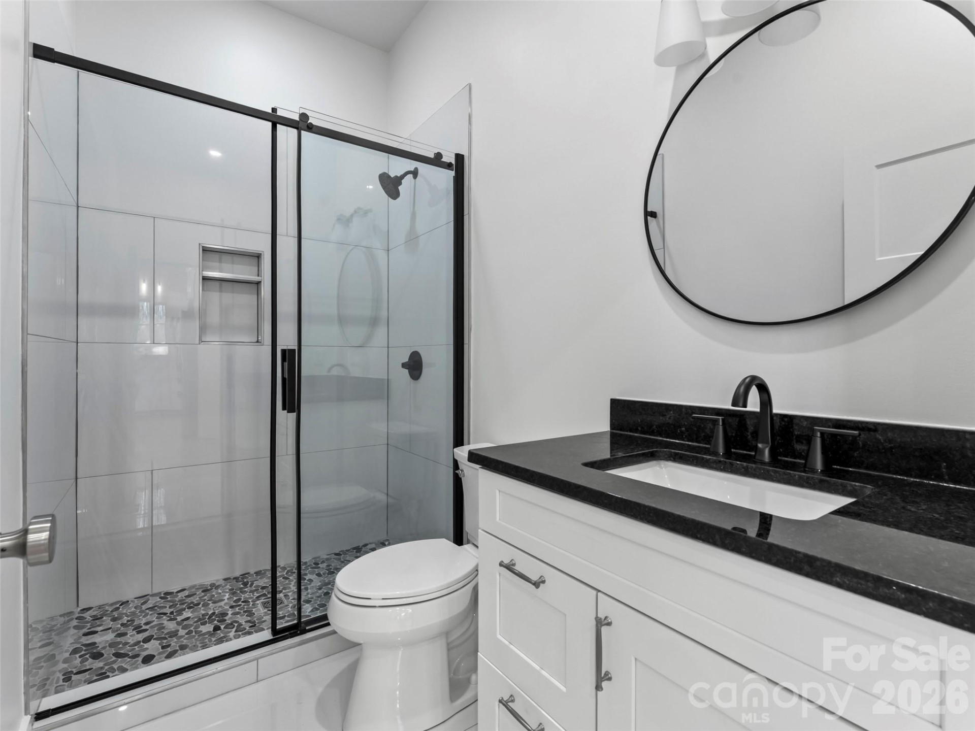 80-81 Villa Lane - Photo 21