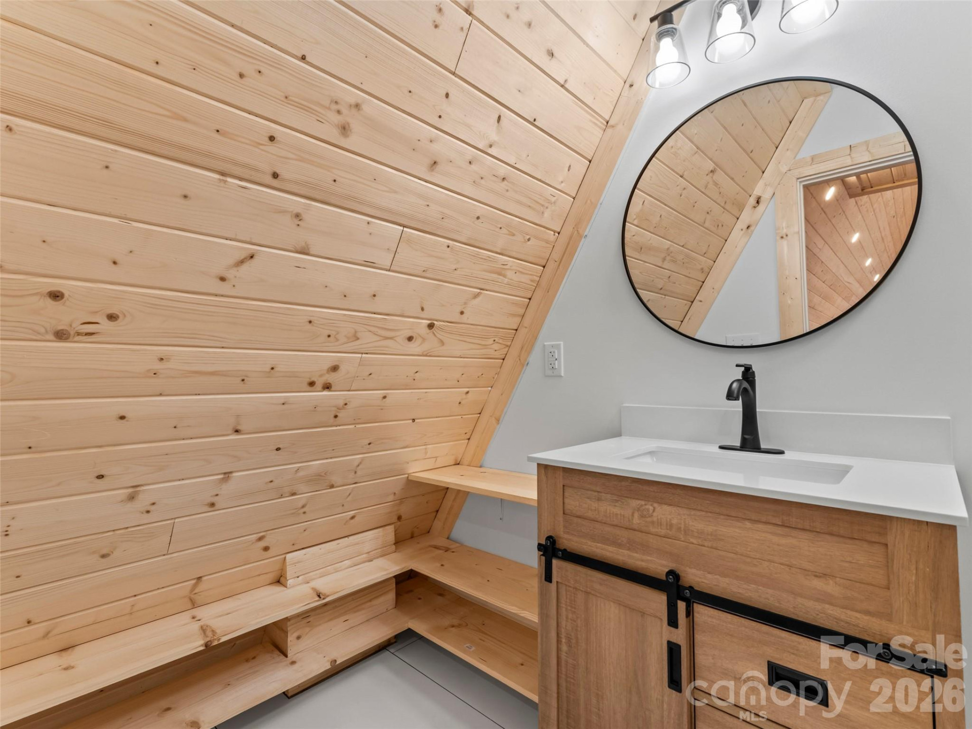 80-81 Villa Lane - Photo 29