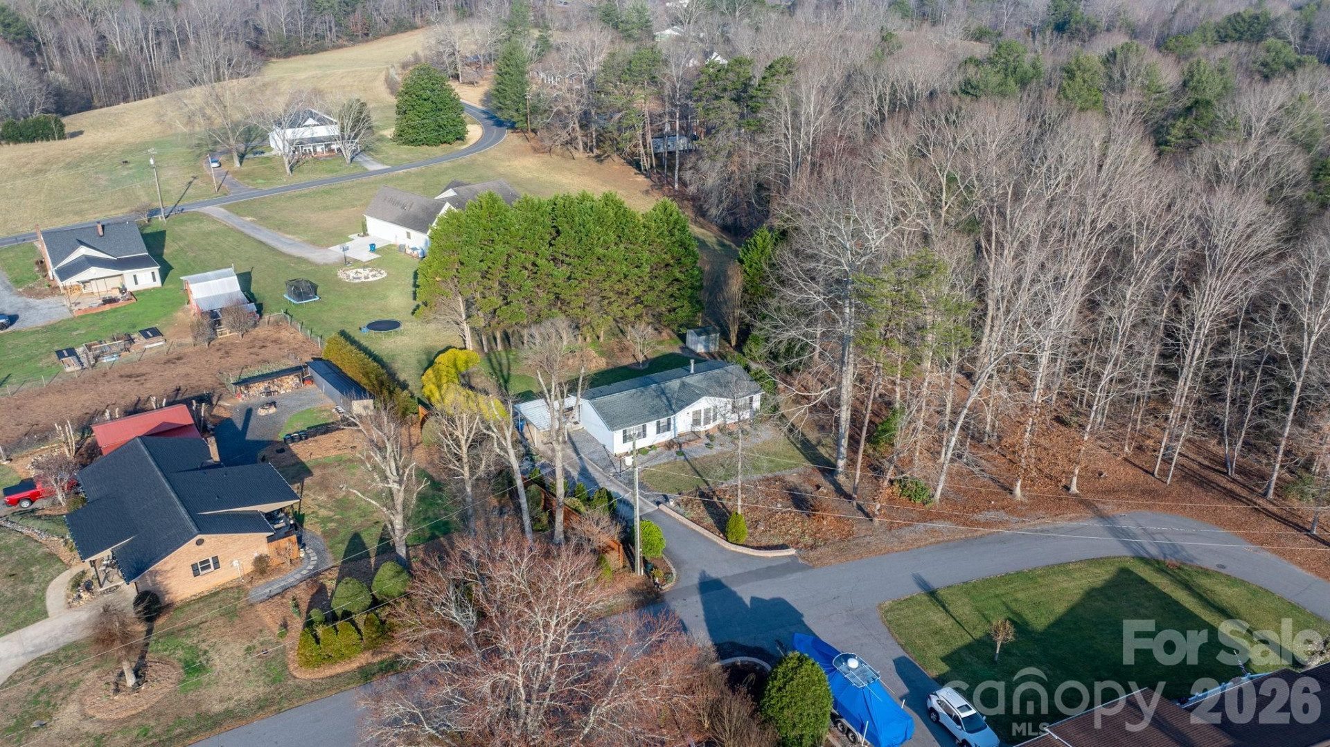 120 College Circle - Photo 33