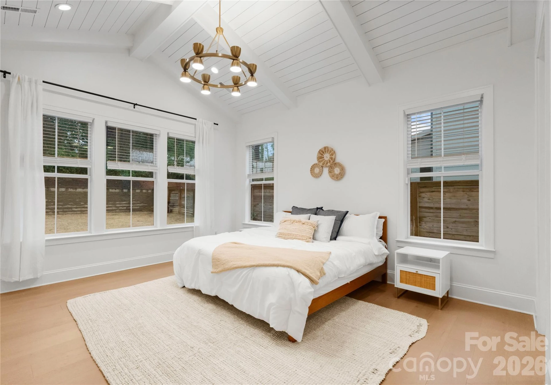 1527 St George Street - Photo 15