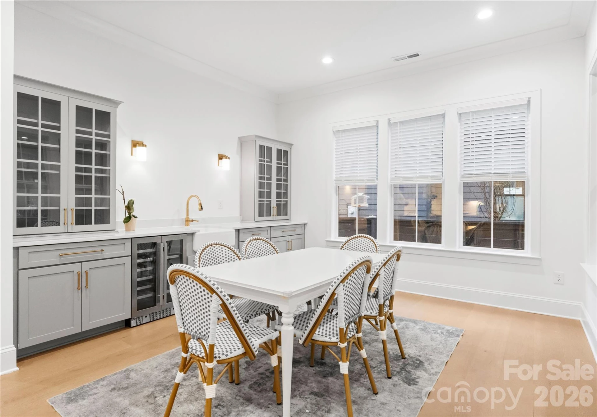 1527 St George Street - Photo 23