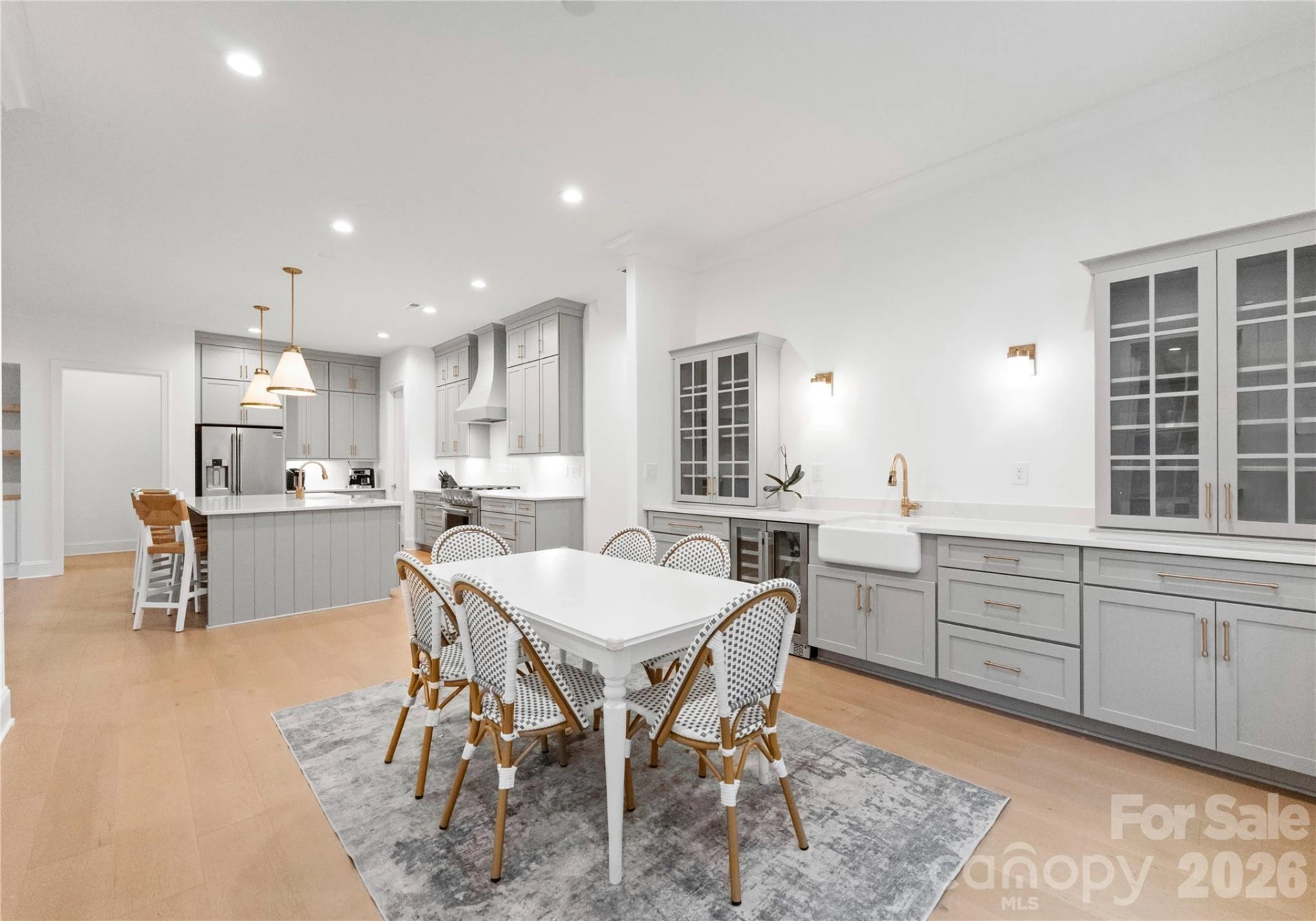 1527 St George Street - Photo 24