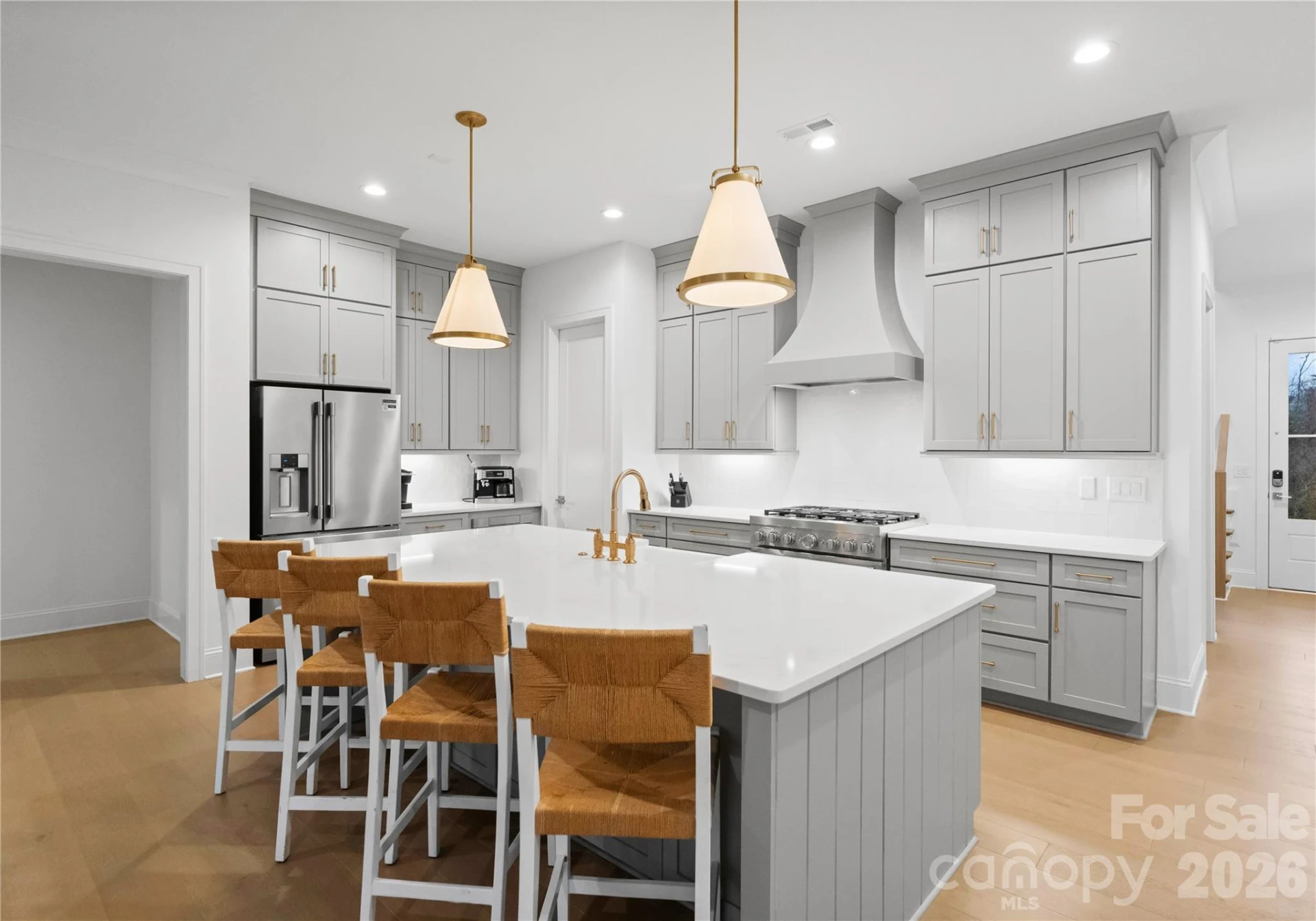 1527 St George Street - Photo 5