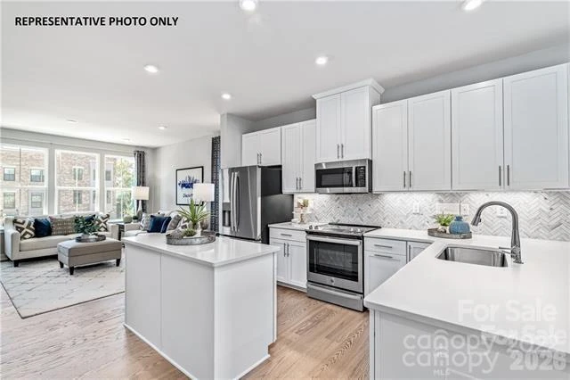 9902 Mallard Creek Road - Photo 2