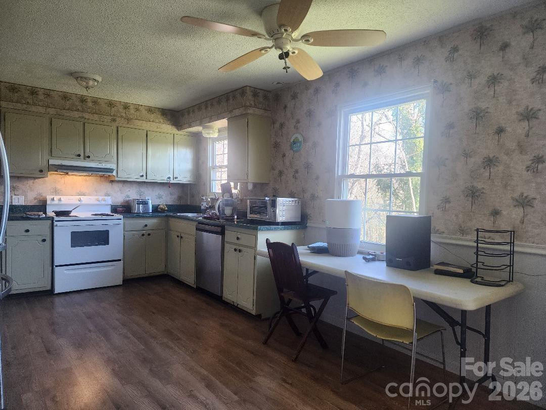 203 Brentwood Road #61 - Photo 4