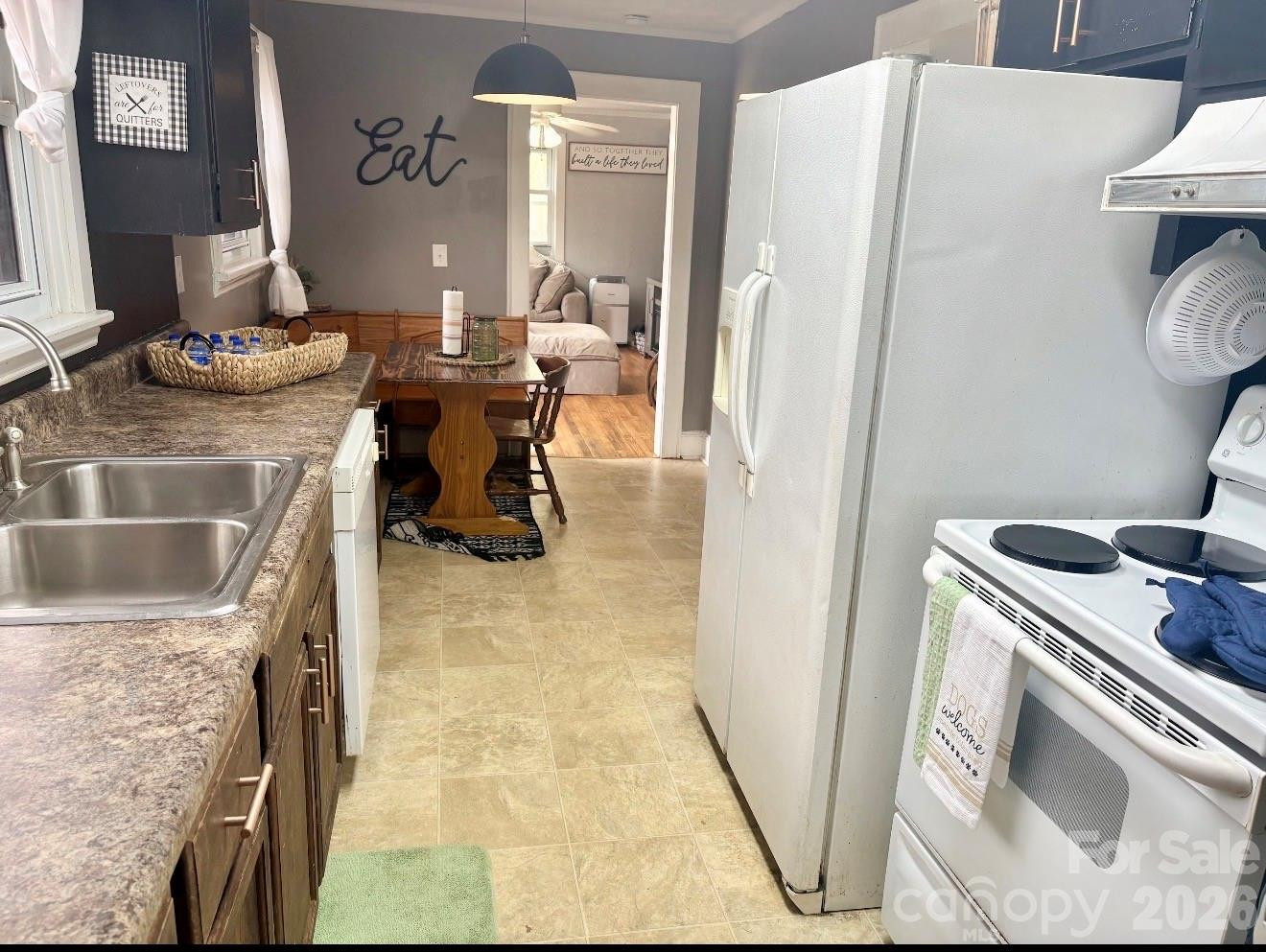 119 Collins Avenue - Photo 2