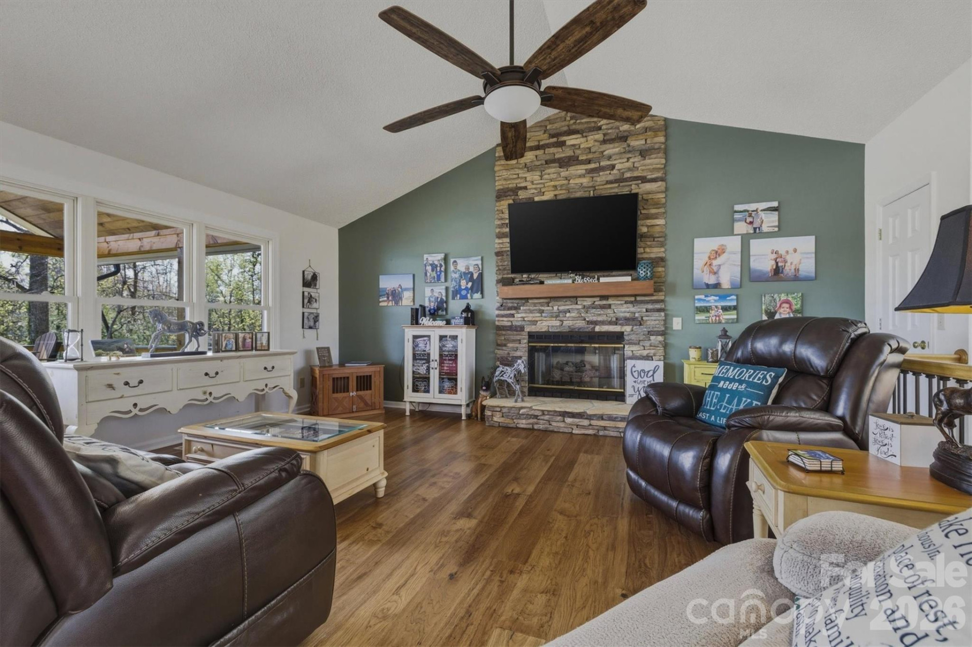 2761 Hemlock Court - Photo 15