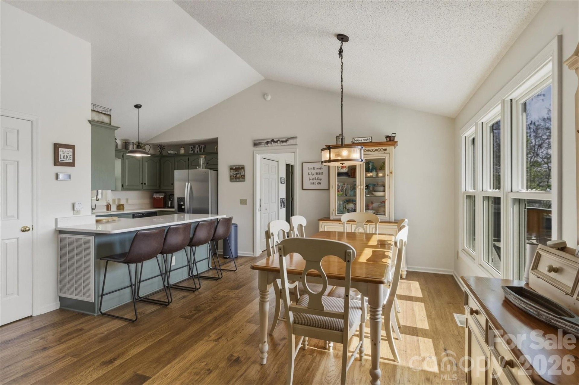 2761 Hemlock Court - Photo 16