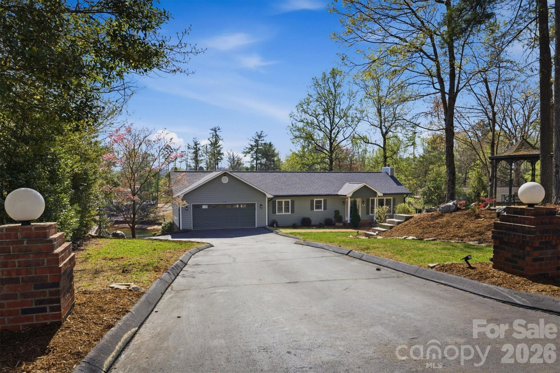 2761 Hemlock Court - Photo 3