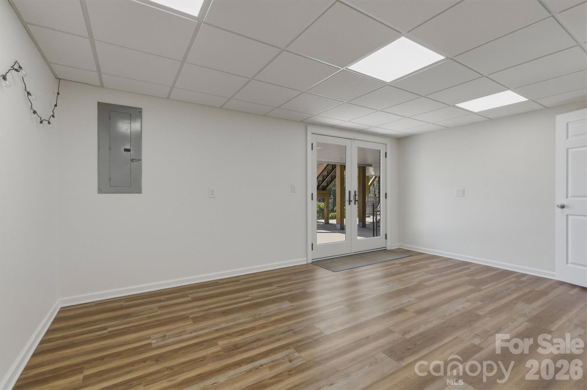 2761 Hemlock Court - Photo 31