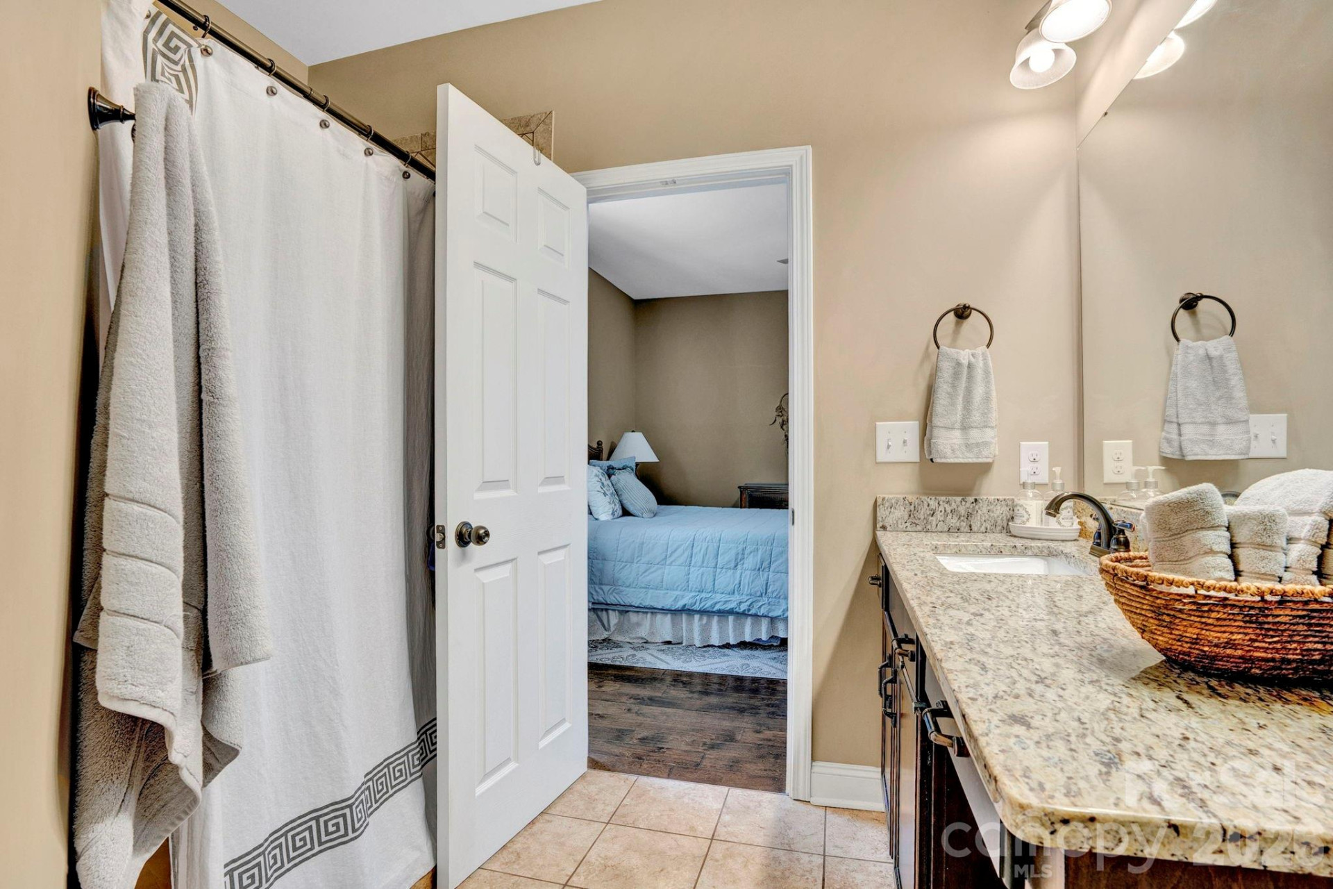 3327 Greenville Highway - Photo 25