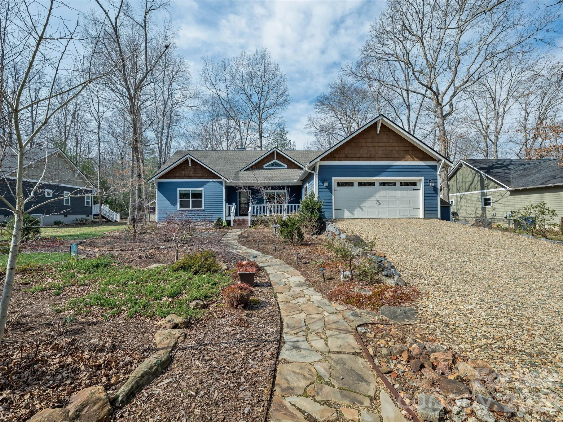 25 Woodbend Lane - Photo 2