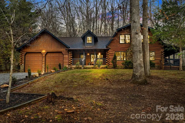 16 Decker Drive