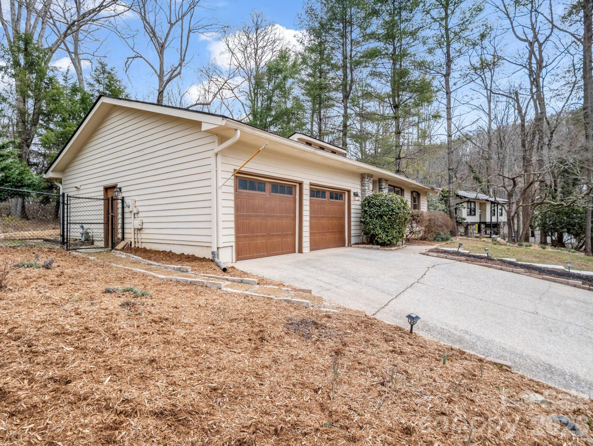 31 Deer Run Drive - Photo 2