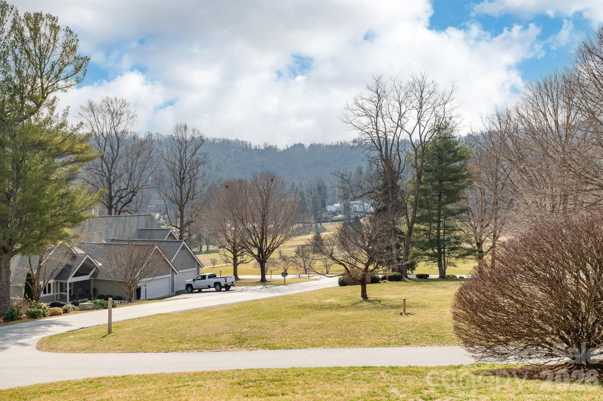 111 BLUFFVIEW Lane - Photo 23