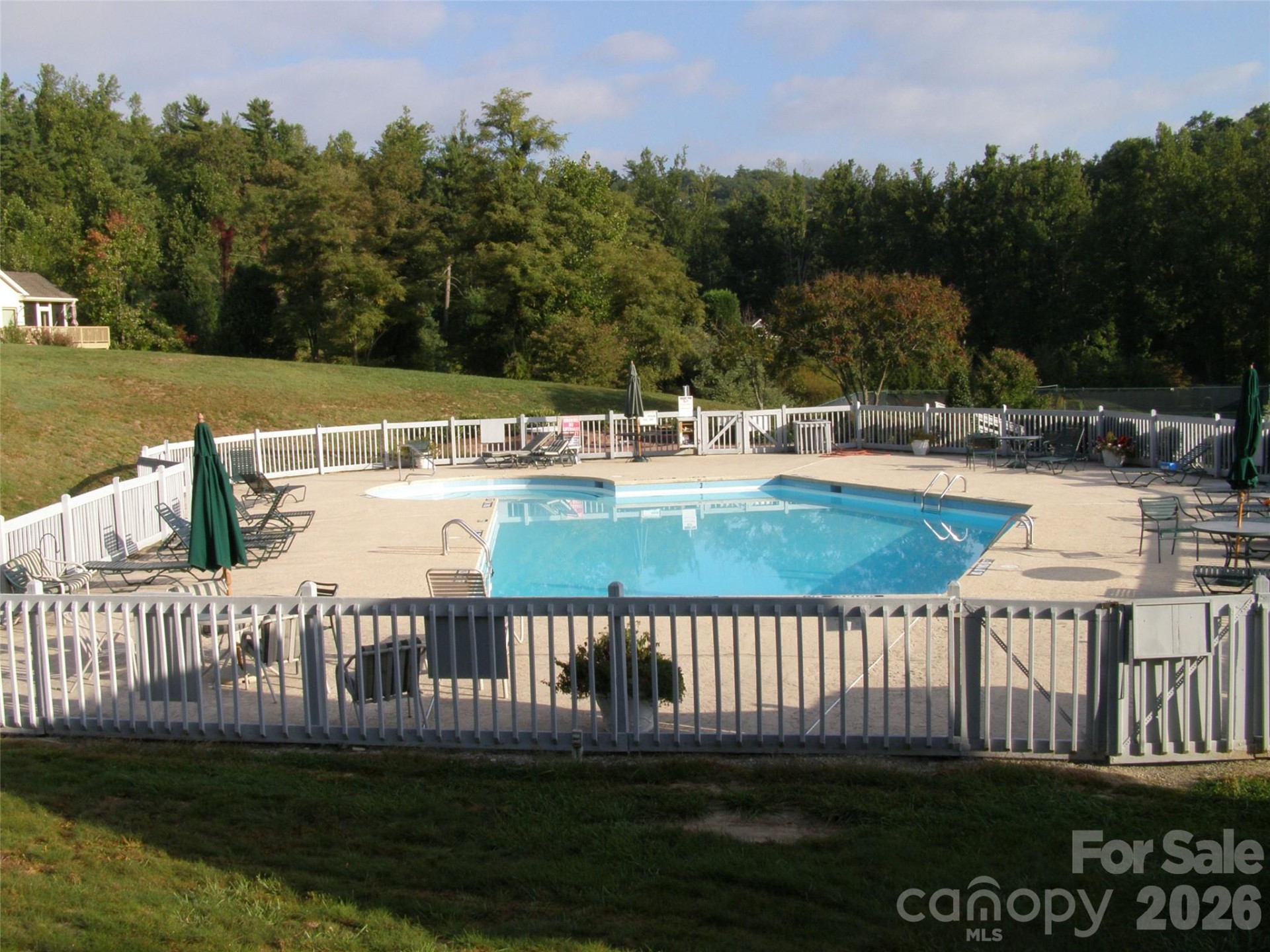 111 BLUFFVIEW Lane - Photo 29