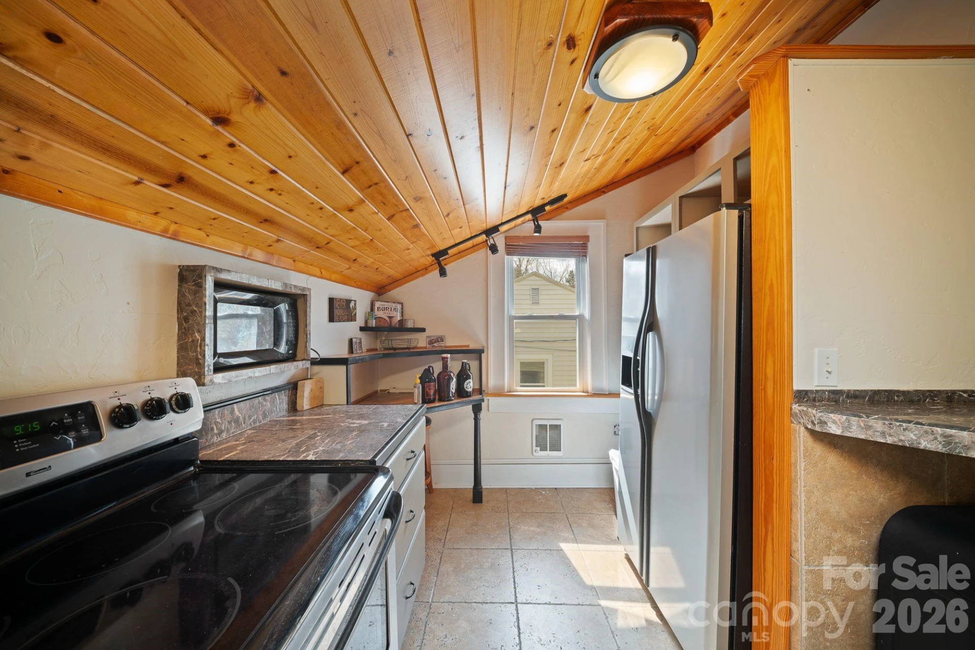 141 Louisiana Avenue - Photo 8