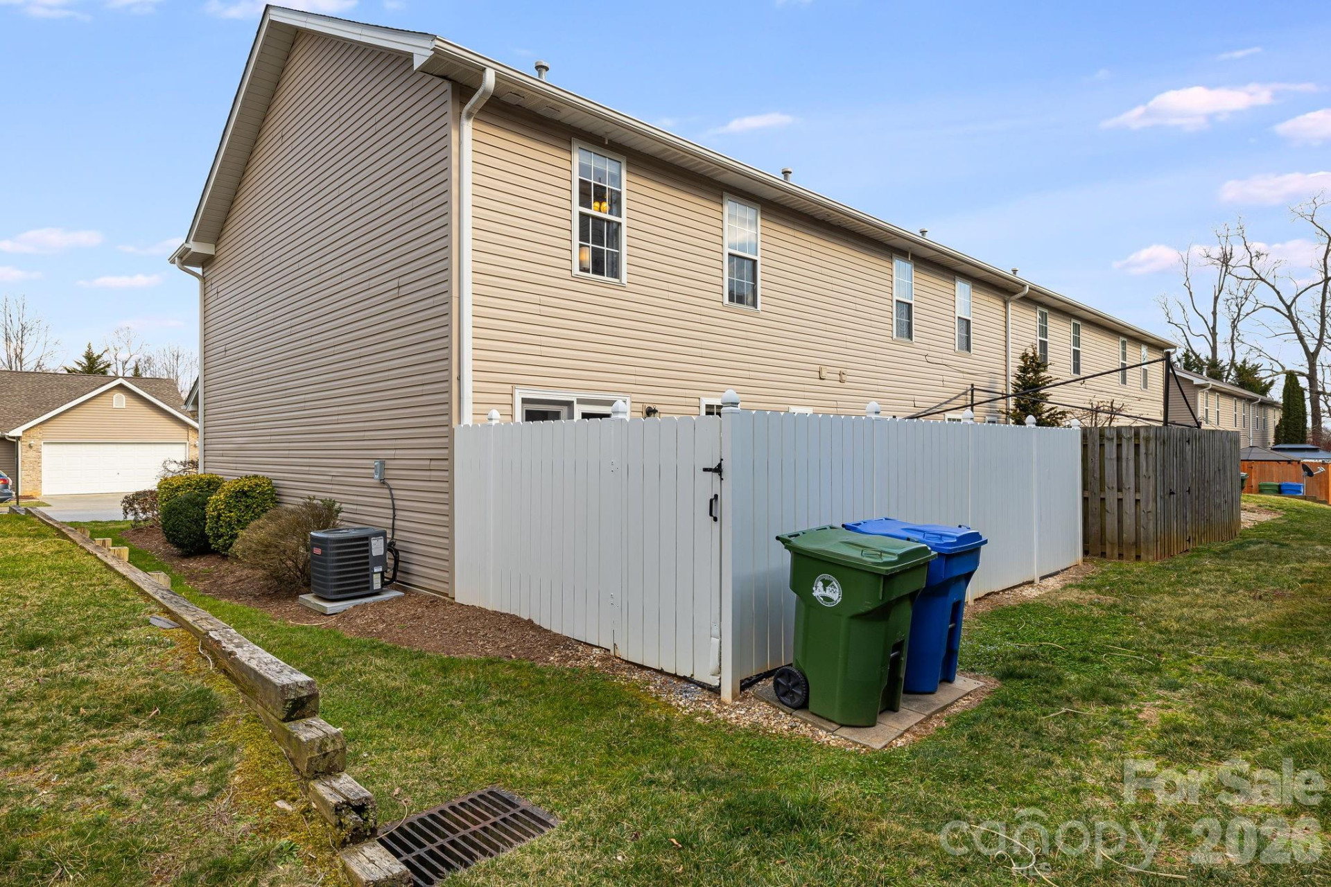49 Farington Circle - Photo 32