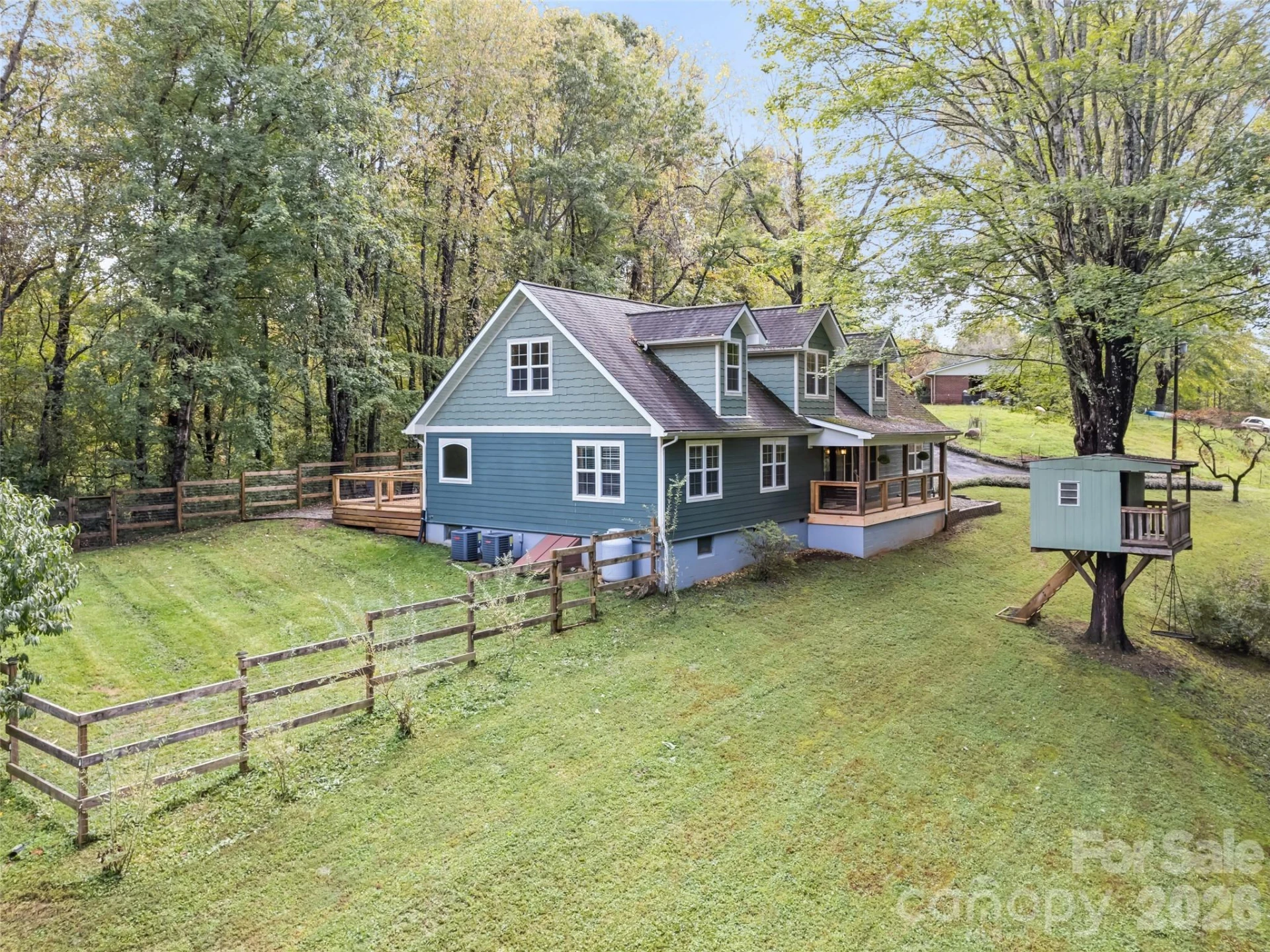 364 Lee Street - Photo 3